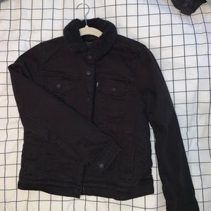 Levi’s Sherpa lined denim jacket